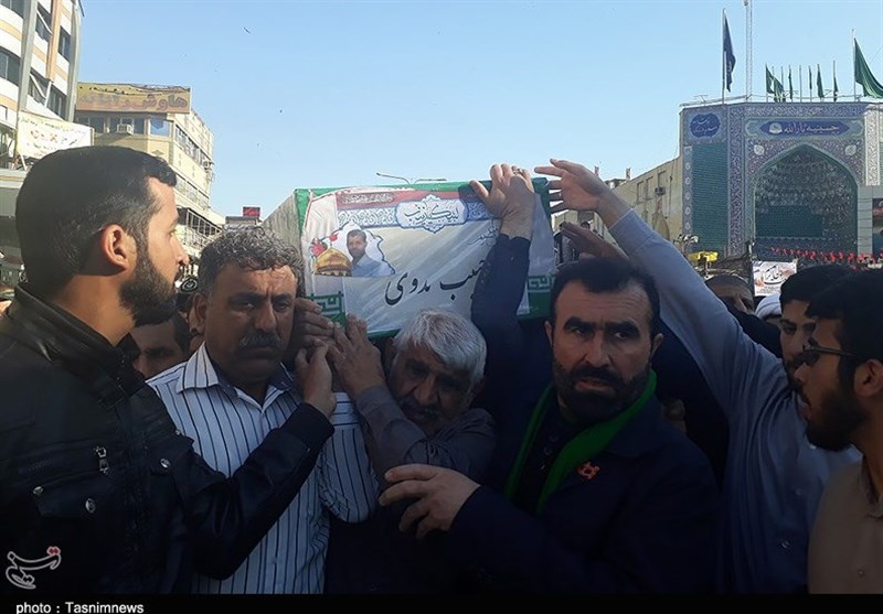 تشییع آیین تشییع پیکر مطهر شهید حبیب بدوی از شهدای مدافع حرم استان خوزستان در اهواز