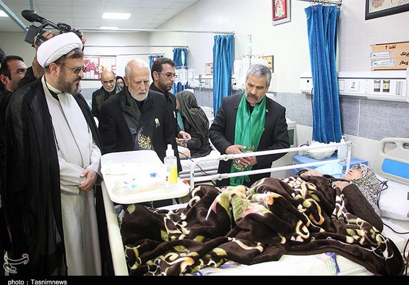 عیادت خادمان آستان قدس رضوی از بیماران یزد