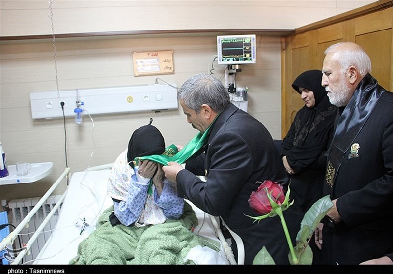 عیادت خادمان آستان قدس رضوی از بیماران یزد