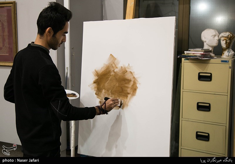 خلق و فروش آثارهنرمندان در حمایت از زلزله زدگان