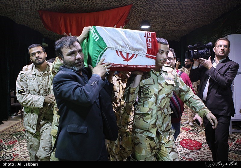 وداع با پیکر شهید مدافع حرم مهدی موحدنیا