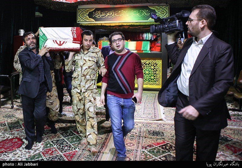 وداع با پیکر شهید مدافع حرم مهدی موحدنیا