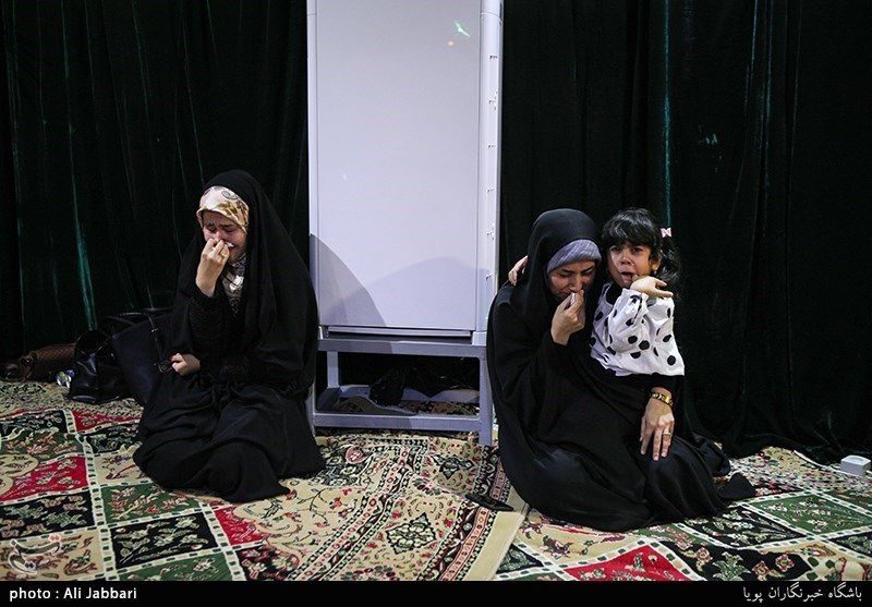 وداع با پیکر شهید مدافع حرم مهدی موحدنیا