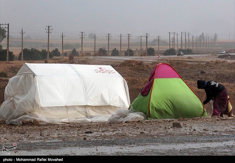 بارش باران در مناطق زلزله زده