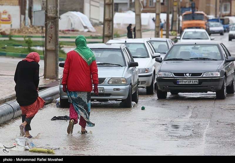 بارش باران در مناطق زلزله زده