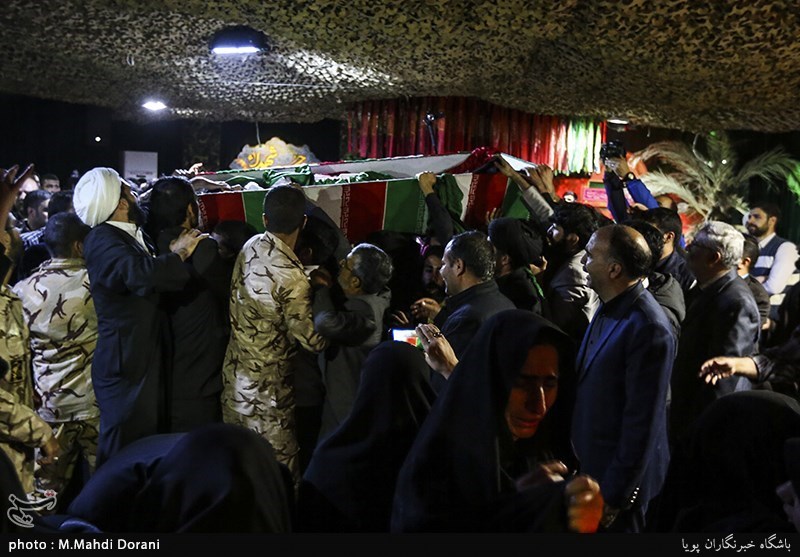 وداع با پیکر شهید مدافع حرم علیرضا جیلان