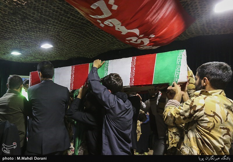 وداع با پیکر شهید مدافع حرم علیرضا جیلان