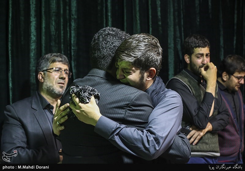 وداع با پیکر شهید مدافع حرم علیرضا جیلان