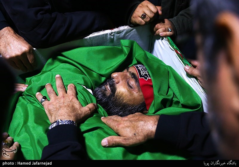 وداع با پیکر مطهر شهید مدافع حرم حمیدرضا ضیایی