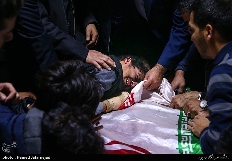 وداع با پیکر مطهر شهید مدافع حرم حمیدرضا ضیایی