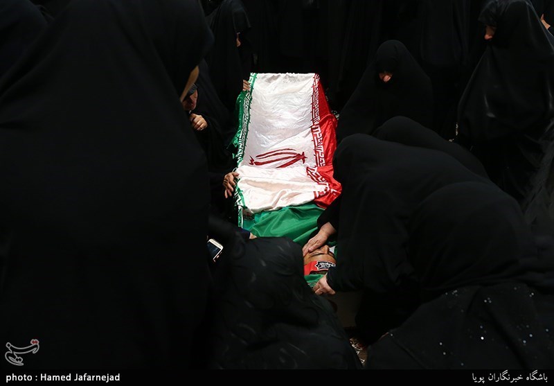 وداع با پیکر مطهر شهید مدافع حرم حمیدرضا ضیایی