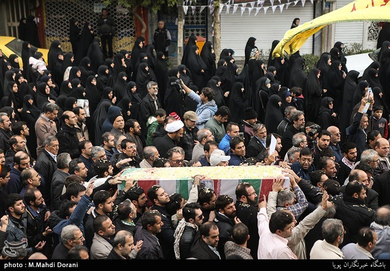 تشییع پیکر شهید مدافع حرم حمیدرضا ضیایی