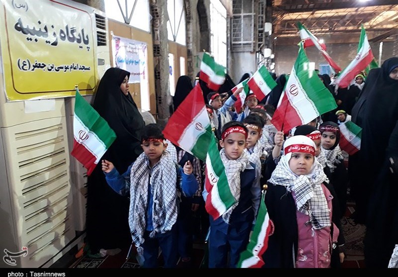 جشن بزرگ پیروزی مقاومت در اهواز با حضور بسیجیان