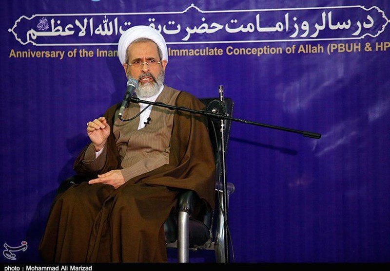 همایش منجی موعود در مسجد جمکران 