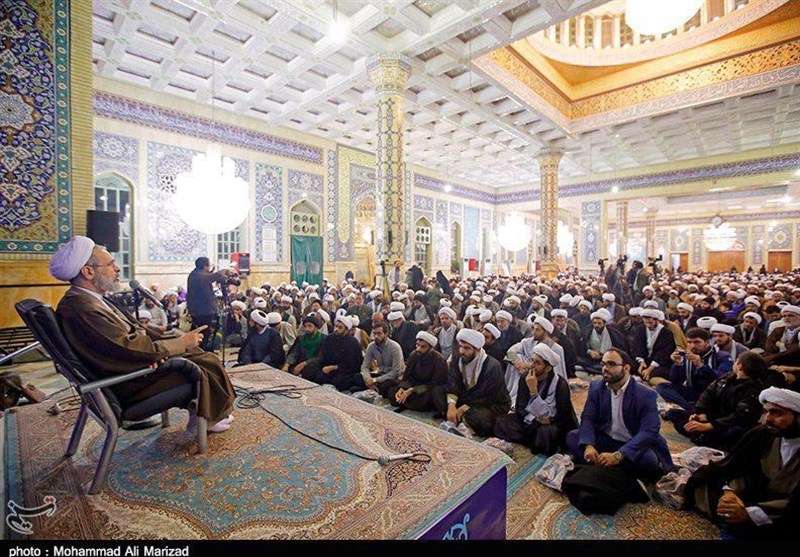 همایش منجی موعود در مسجد جمکران 