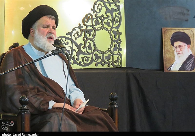 همایش تجلیل از خادمین عاشورایی در دامغان