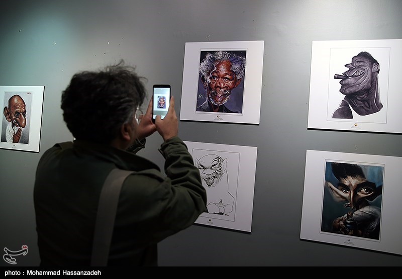 افتتاح نمایشگاه دوسالانه کاریکاتور