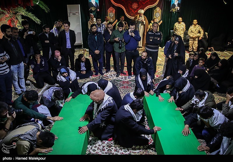 مراسم وداع با پیکر دو شهید مدافع حرم تیپ فاطمیون