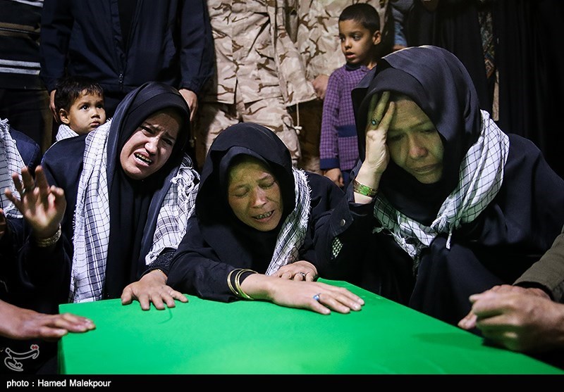 مراسم وداع با پیکر دو شهید مدافع حرم تیپ فاطمیون