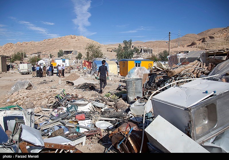 استفاده از مواد منعقدکننده برای رفع کدورت آب مناطق زلزله‌زده گیلانغرب