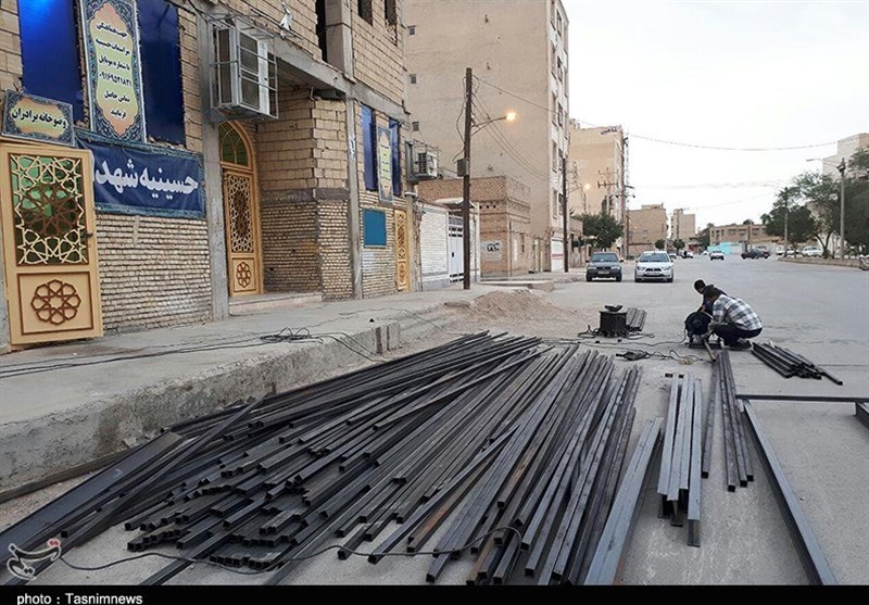 راه‌اندازی کارگاه ساخت کانکس برای زلزله‌زدگان کرمانشاه در اهواز 