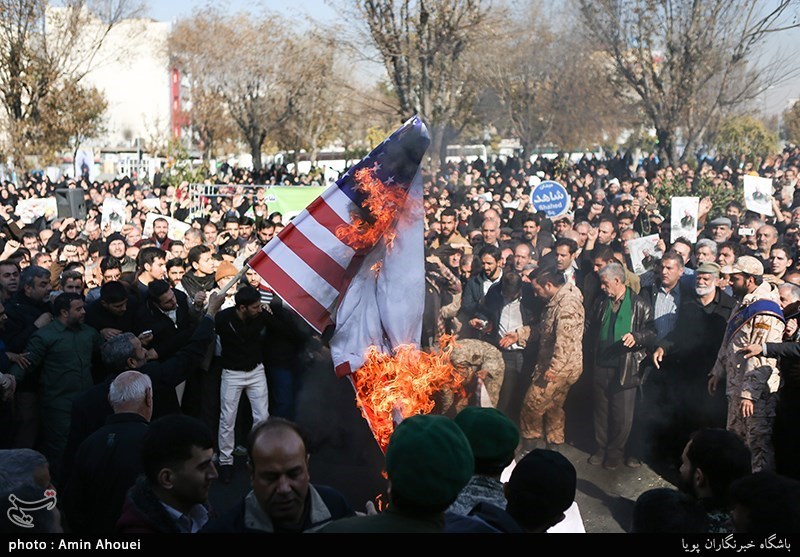 تشییع پیکر شهید مدافع حرم نوید صفری