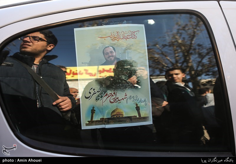 تشییع پیکر شهید مدافع حرم نوید صفری