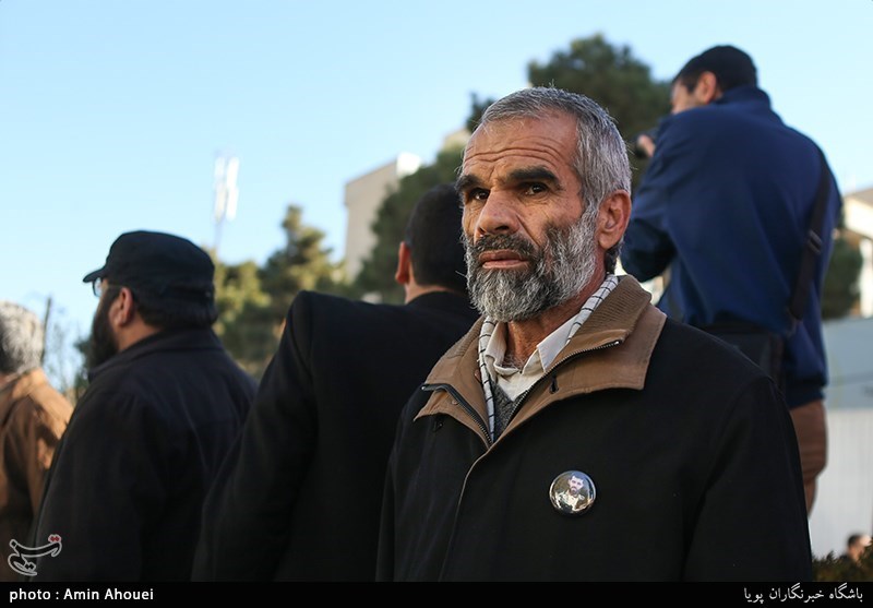 تشییع پیکر شهید مدافع حرم نوید صفری