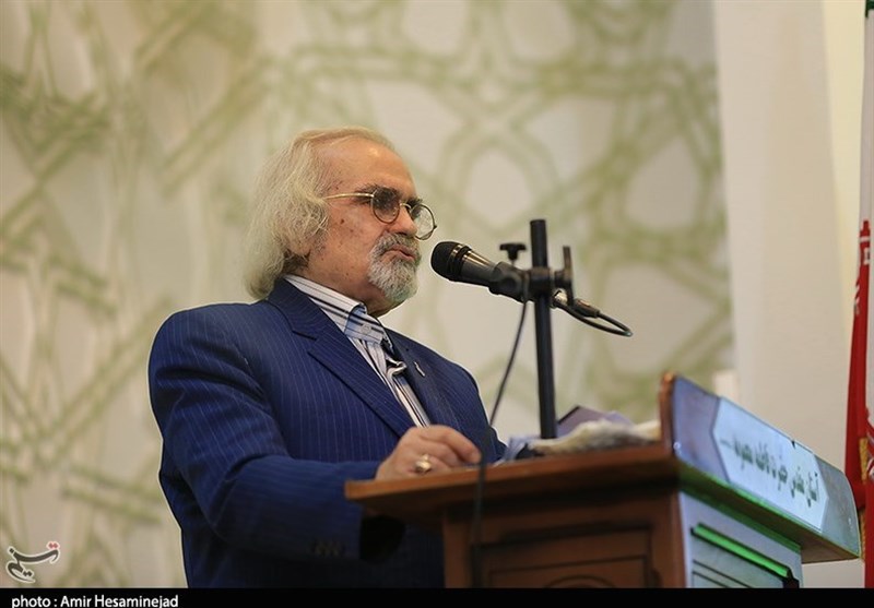 آئین شعر خوانی اساتید و شاعران شیعه و اهل سنت