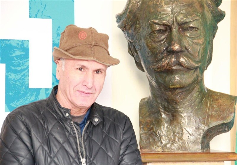 رونمایی از سردیس استاد ممیز