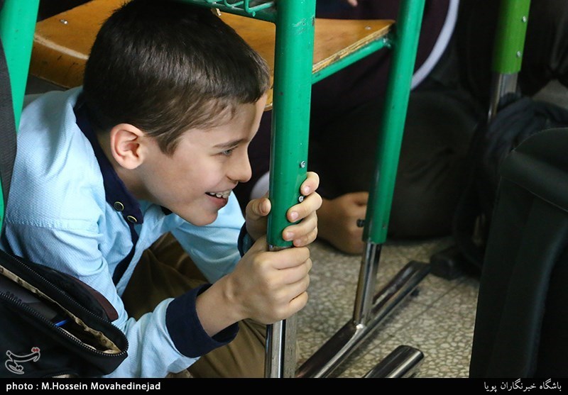 مانور زلزله در مدرسه رفاه