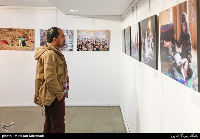 افتتاح اولین نمایشگاه عکس‌های خبری تقریب