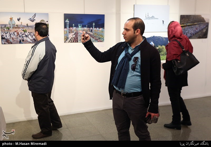 افتتاح اولین نمایشگاه عکس‌های خبری تقریب