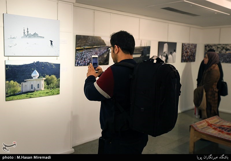 افتتاح اولین نمایشگاه عکس‌های خبری تقریب