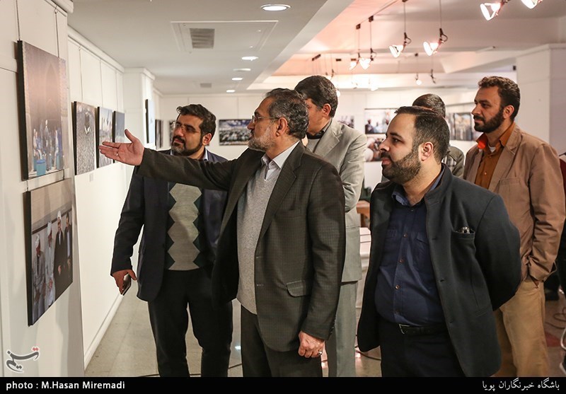 افتتاح اولین نمایشگاه عکس‌های خبری تقریب