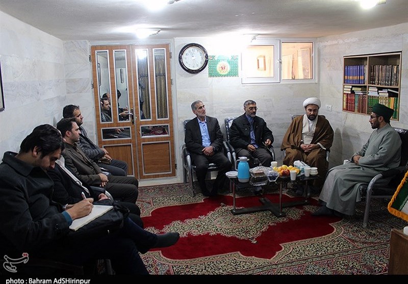 دیدار جمعی از فعالان فرهنگی به مناسبت هفته وحدت با برادران اهل سنت