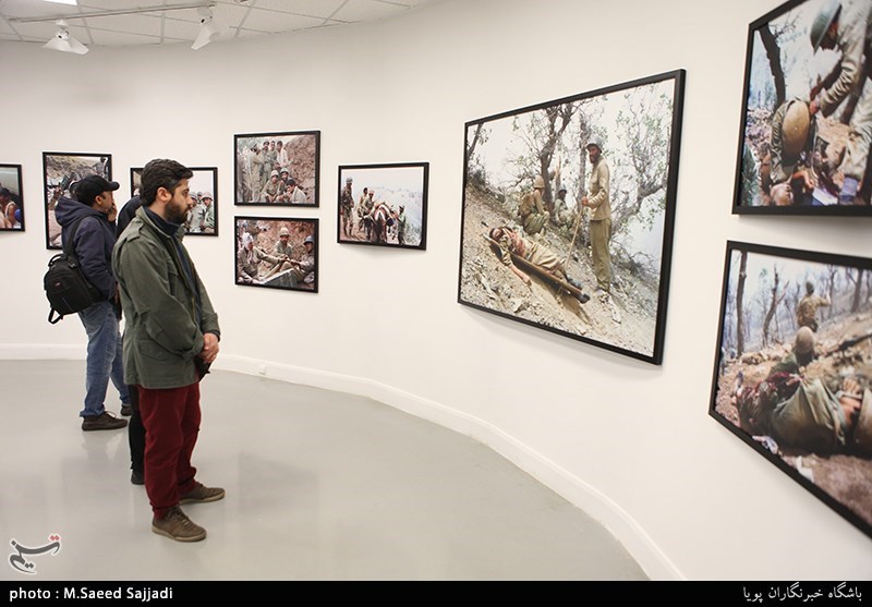 نمایشگاه عکس انجمن عکاسان انقلاب و دفاع مقدس