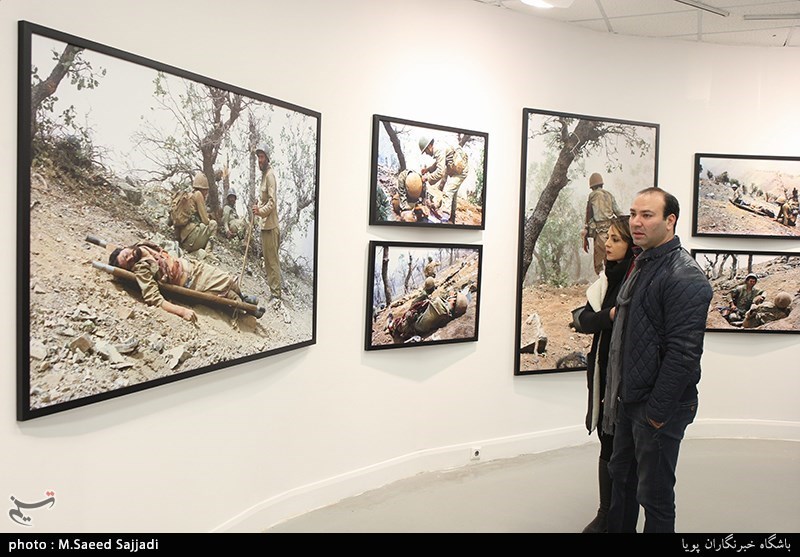 نمایشگاه عکس انجمن عکاسان انقلاب و دفاع مقدس