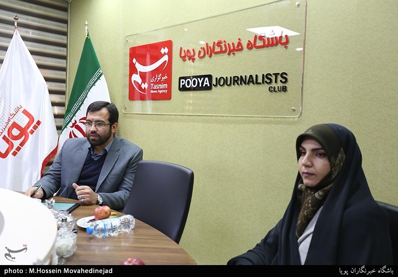 فروزان فر مدیر مرکز معماری اسلامی در نشست معماری اسلامی و رسول زاده کارشناس معماری اسلامی