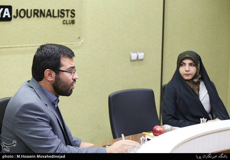 فروزان فر مدیر مرکز معماری اسلامی در نشست معماری اسلامی و رسول زاده کارشناس معماری اسلامی