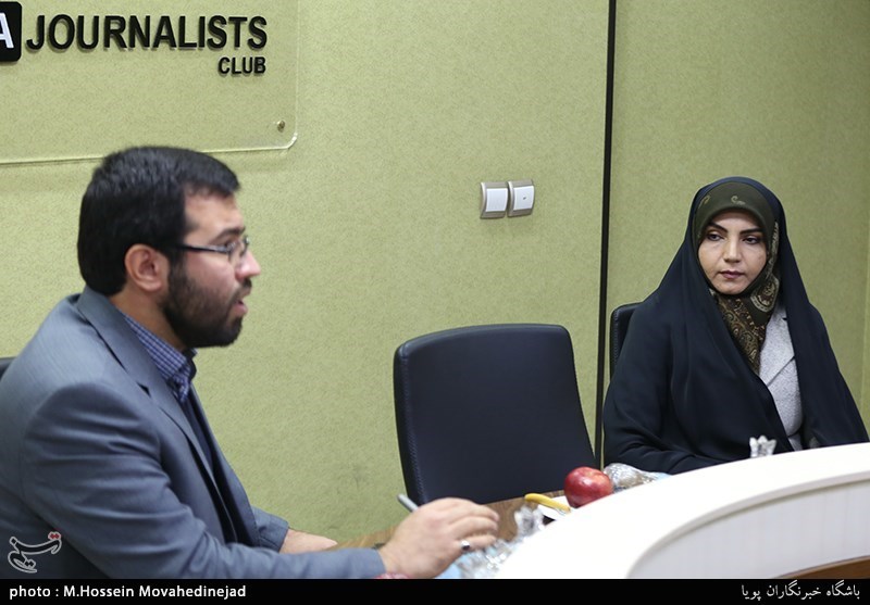 فروزان فر مدیر مرکز معماری اسلامی در نشست معماری اسلامی و رسول زاده کارشناس معماری اسلامی