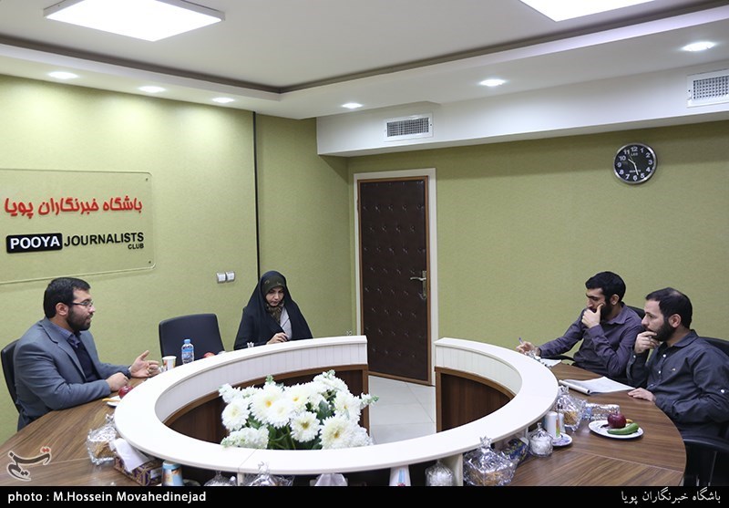 فروزان فر مدیر مرکز معماری اسلامی در نشست معماری اسلامی و رسول زاده کارشناس معماری اسلامی