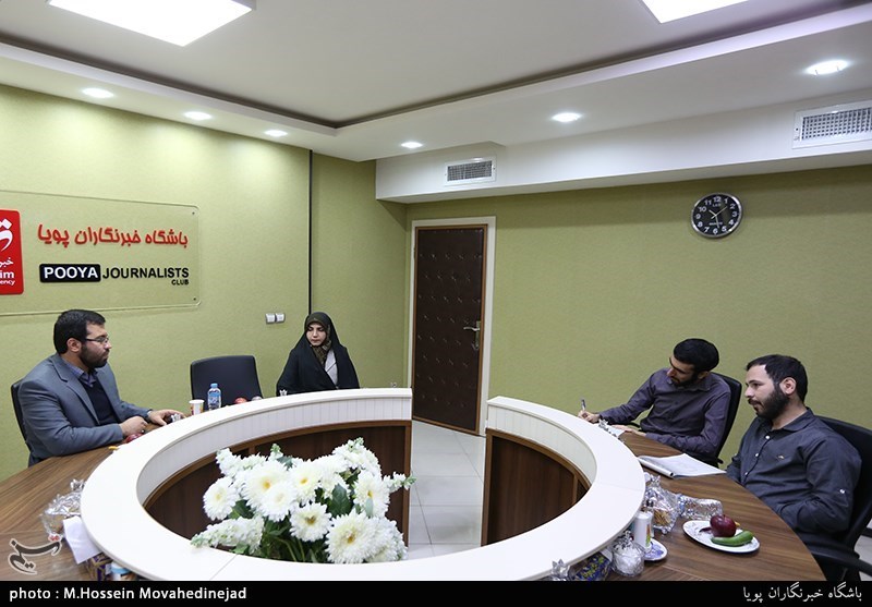 فروزان فر مدیر مرکز معماری اسلامی در نشست معماری اسلامی و رسول زاده کارشناس معماری اسلامی