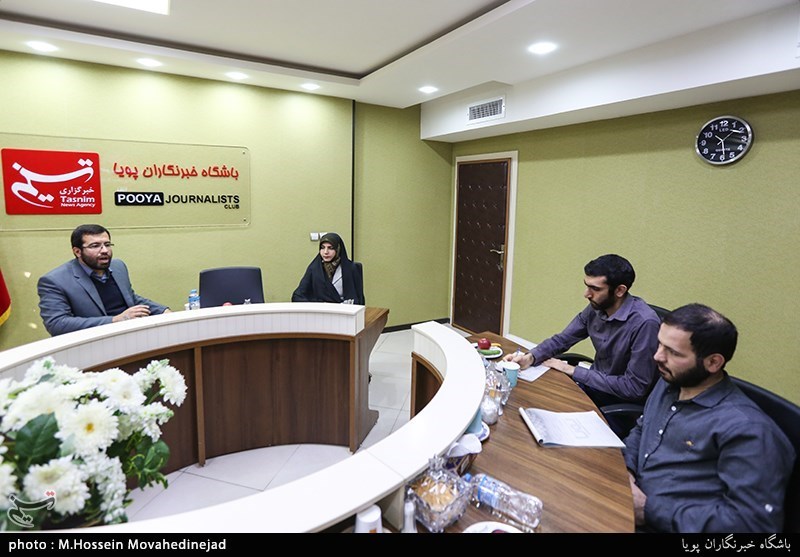 فروزان فر مدیر مرکز معماری اسلامی در نشست معماری اسلامی و رسول زاده کارشناس معماری اسلامی