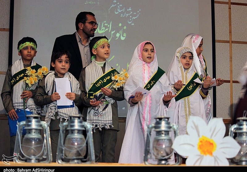 جشنواره شعر فانوس انتظار به کار خود پایان داد + تصاویر