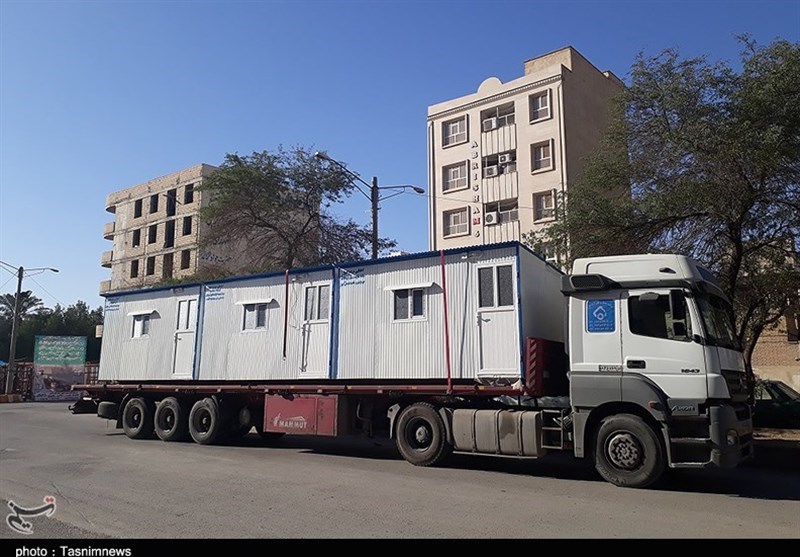 ارسال کانکس‌های اهدایی مردم اهواز به سرپل‌ذهاب