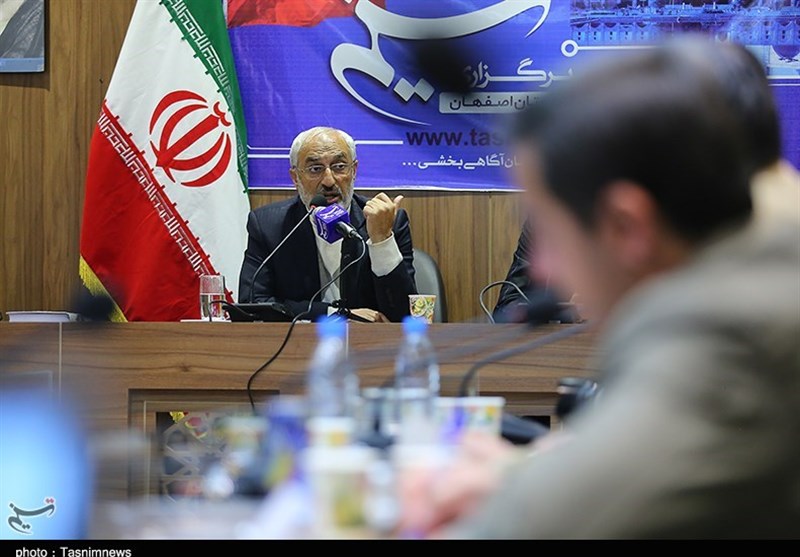 نشست‌خبری رئیس کمیسیون آموزش مجلس در تسنیم اصفهان