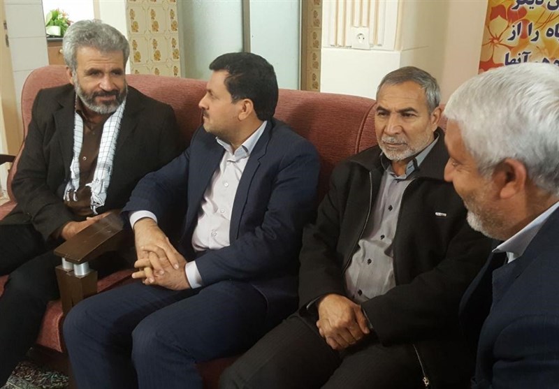 دیدار خانواده شهید حججی با مادر شهید سیف الدینی در کرمان