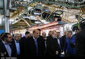 بازدید علی لاریجانی رئیس مجلس شورای اسلامی از خط تولید محصولات شرکت ایران خودرو