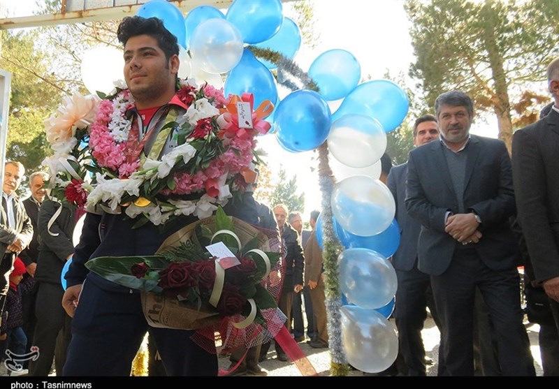 استقبال مدال آوران پاراآسیایی در دامغان